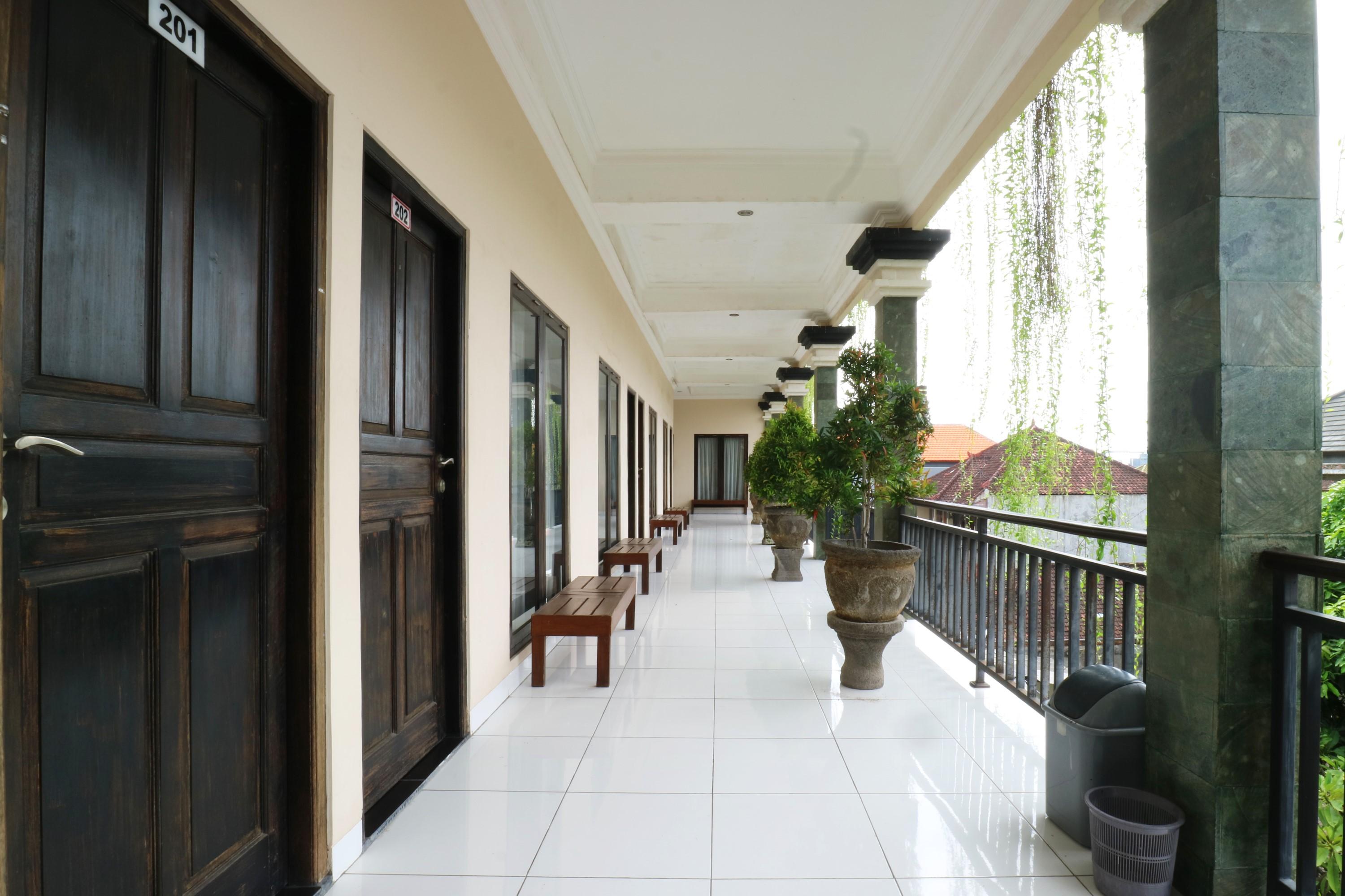 Warapsari Inn Kuta Kuta  Exterior photo